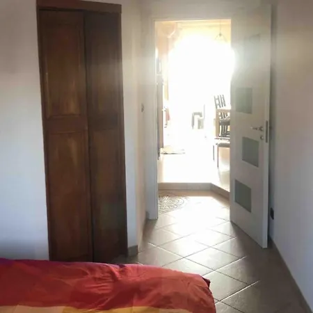 Arianna Apartment